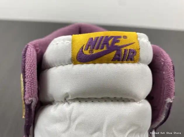 Kicked Out Shoe Store 555088-706 High 1 Brotherhood OG Air Jordan 0519